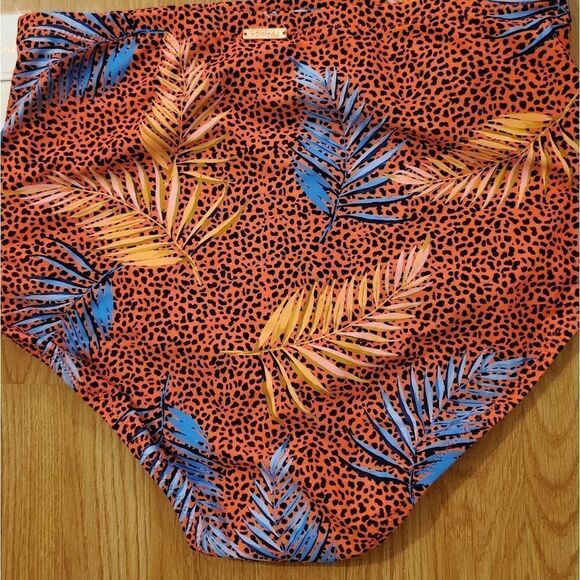 Raisins Nomad Byron High Waist Bikini Bottoms- NEW - Picture 6 of 10